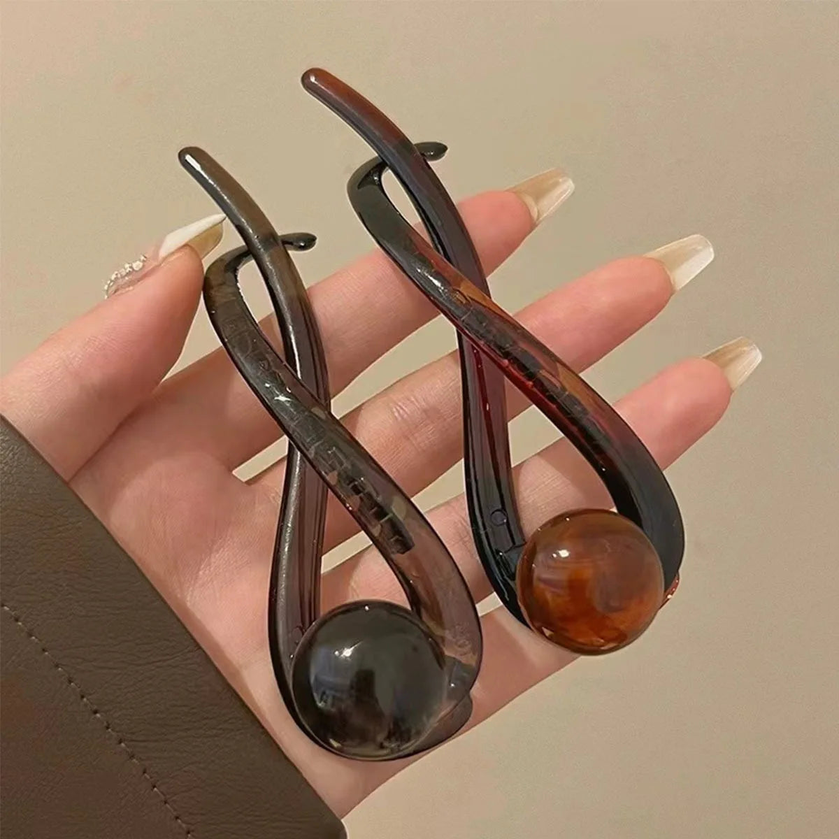 Stylish Twist Hair Clip