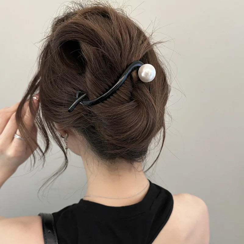 Stylish Twist Hair Clip