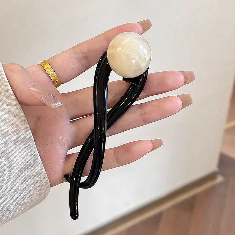 Stylish Twist Hair Clip